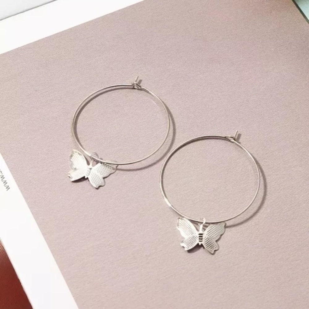 3/$30 🦋 Silver Dainty Butterfly Hoop Earrings